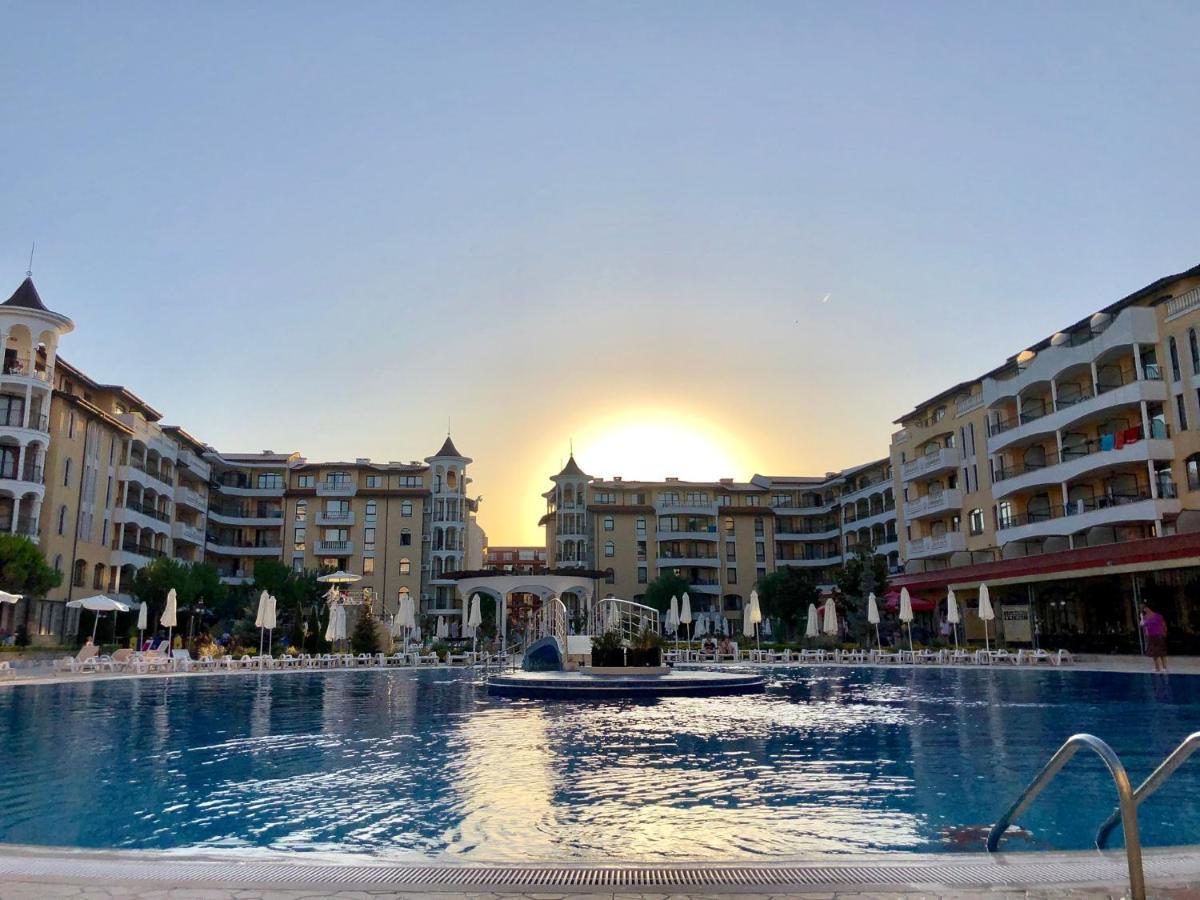 Royal Sun - Sunny Cove Apartment Слънчев бряг Екстериор снимка