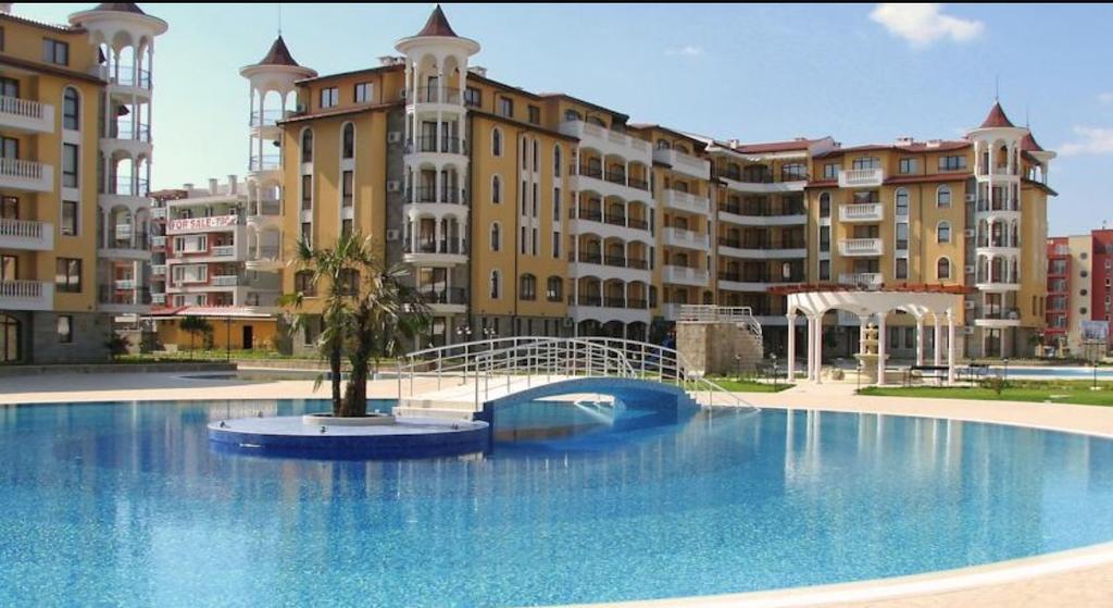 Royal Sun - Sunny Cove Apartment Слънчев бряг Екстериор снимка