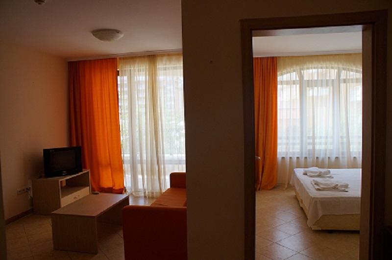 Royal Sun - Sunny Cove Apartment Слънчев бряг Екстериор снимка