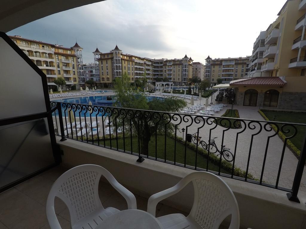Royal Sun - Sunny Cove Apartment Слънчев бряг Екстериор снимка